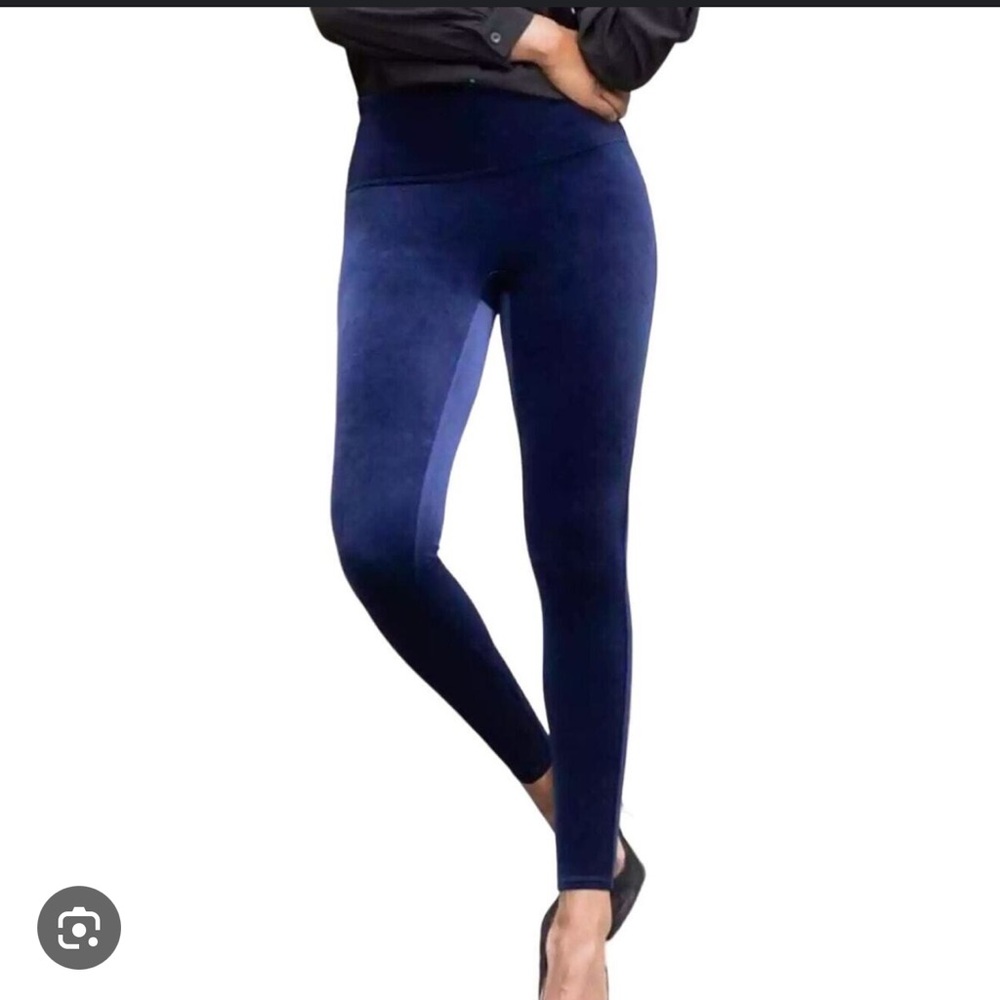 NWT Spanx Velvet Leggings
